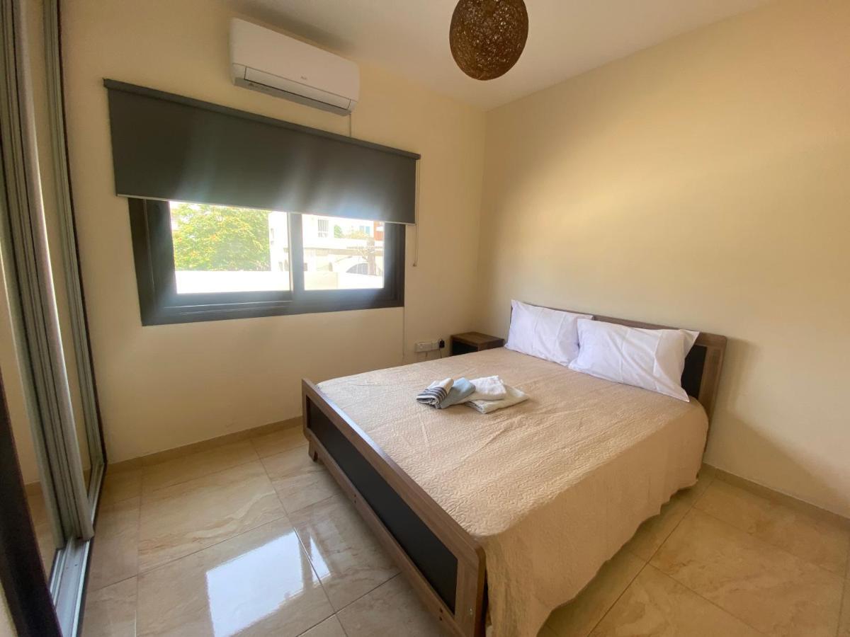 Philip Spacious Apartment Лимасол Экстерьер фото