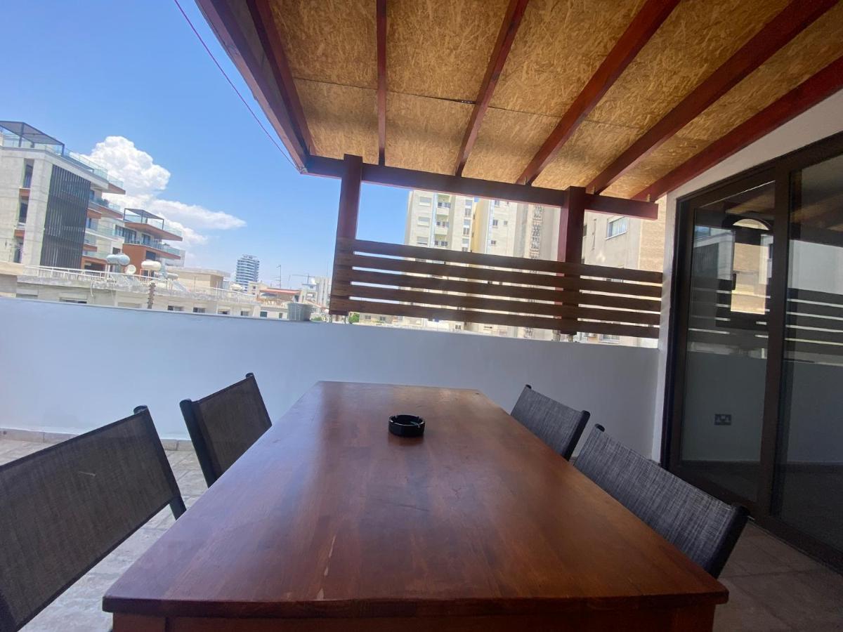 Philip Spacious Apartment Лимасол Экстерьер фото