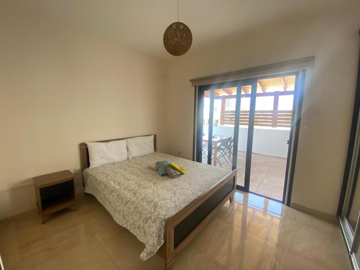 Philip Spacious Apartment Лимасол Экстерьер фото